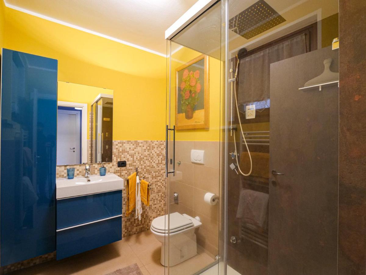 Full Of Colour Apartment Bellano Exterior photo